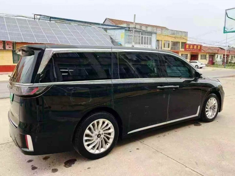 枣庄25年岚图汽车梦想家8