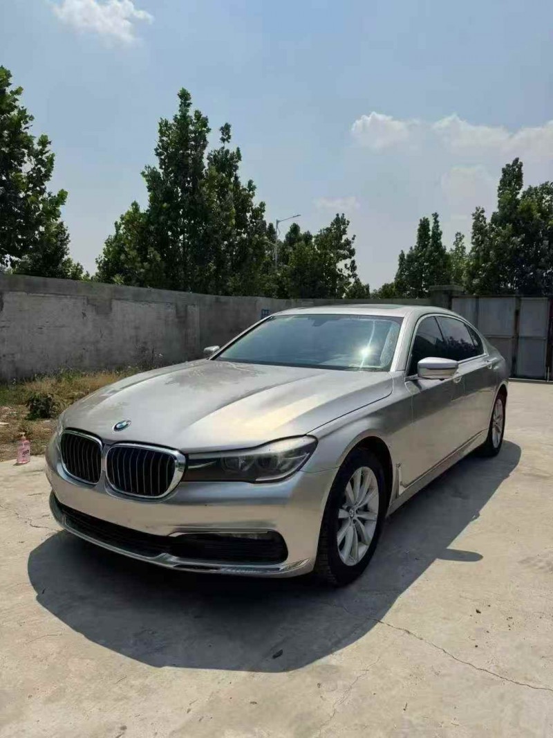 东营17年宝马7系2