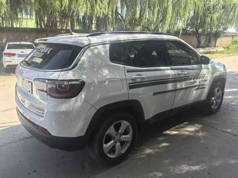 保定19年Jeep指南者4