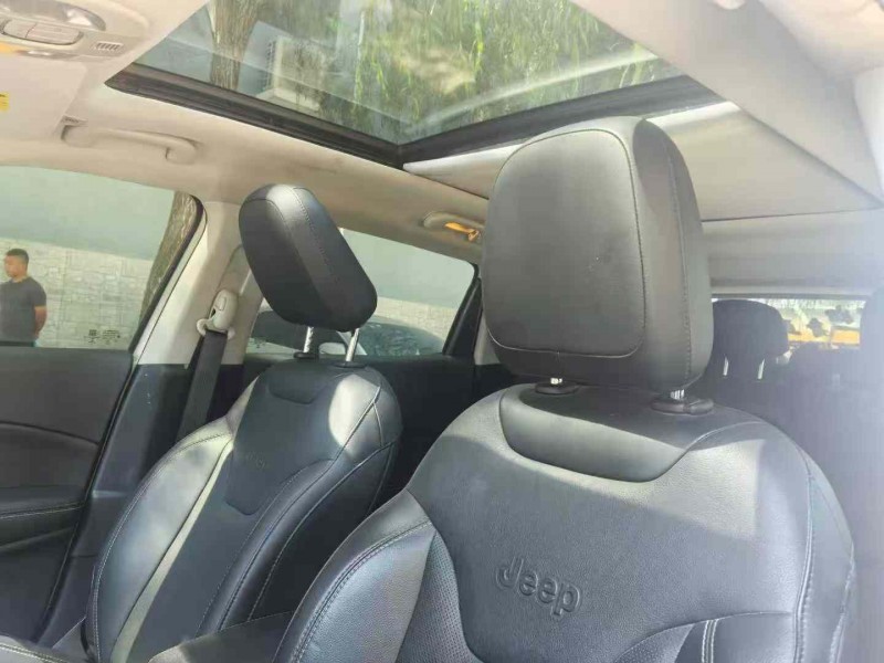 保定19年Jeep指南者7