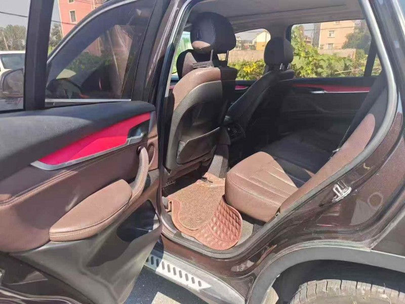 南通16年宝马X56