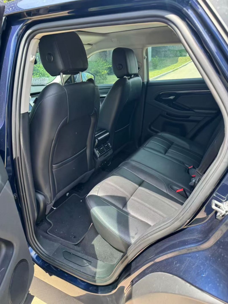 青岛20年路虎极光4