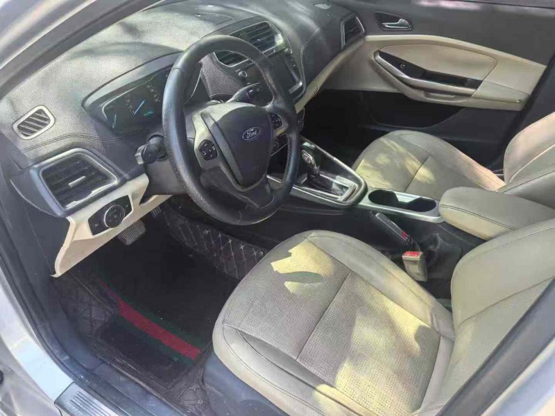 徐州16年福特福睿斯4