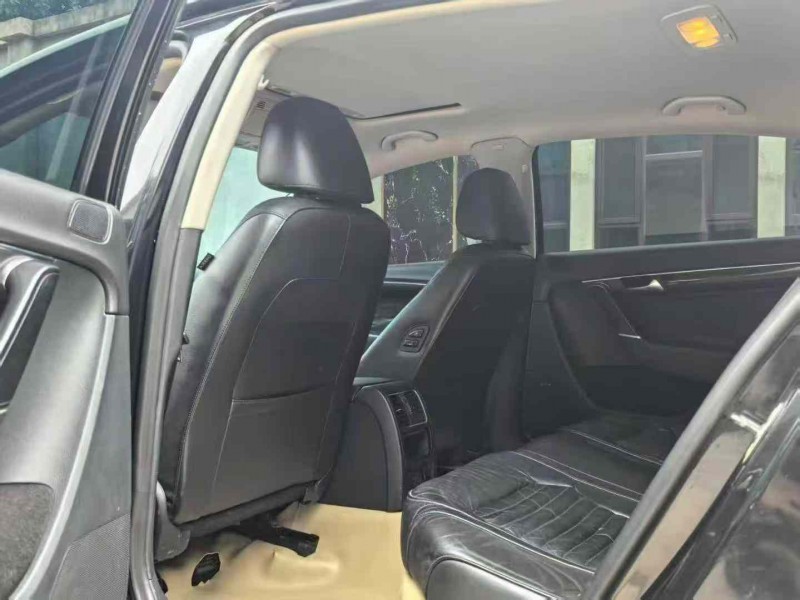 保定13年大众迈腾8