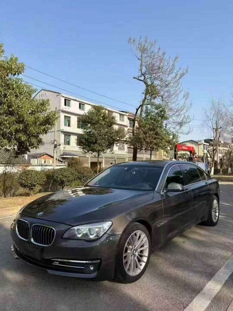 岳阳13年宝马7系2