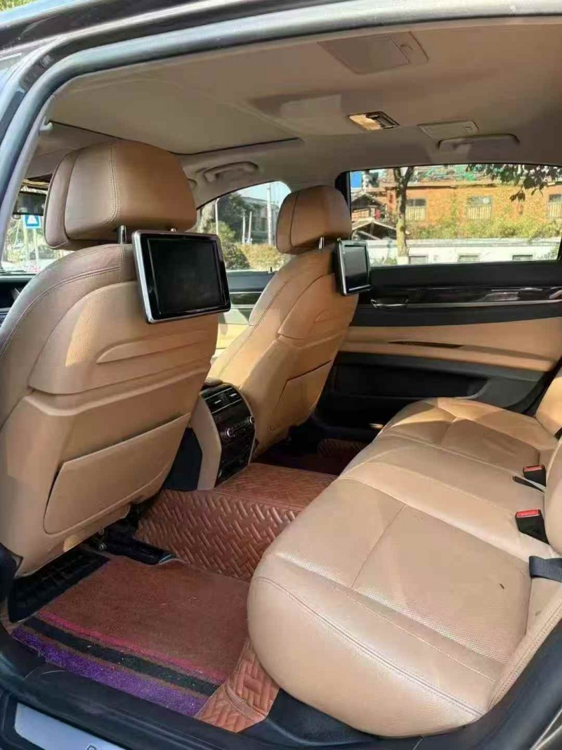 岳阳13年宝马7系6