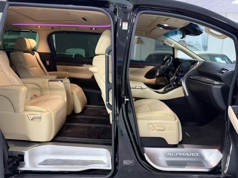 廊坊21年丰田威尔法4