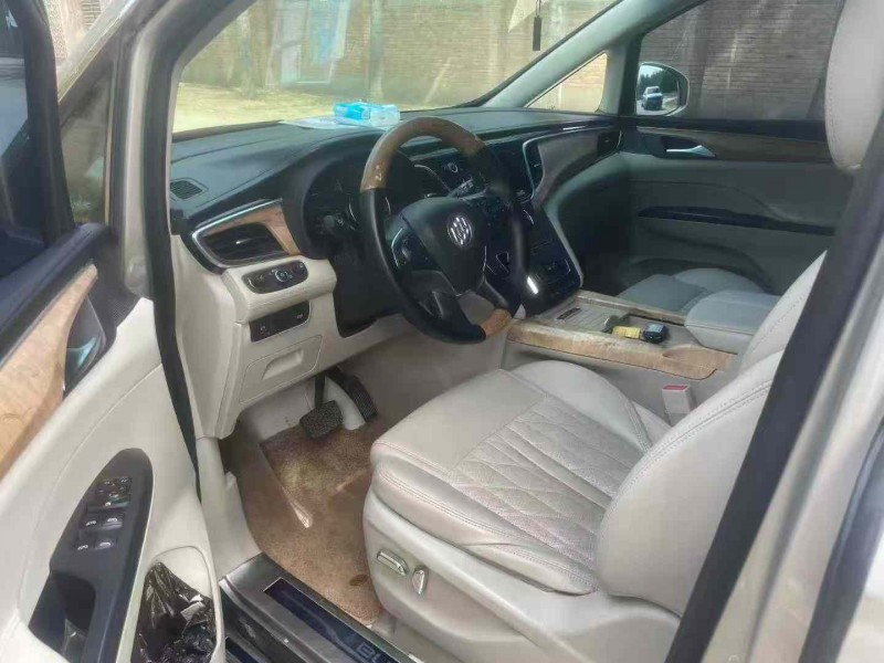 保定20年别克GL85