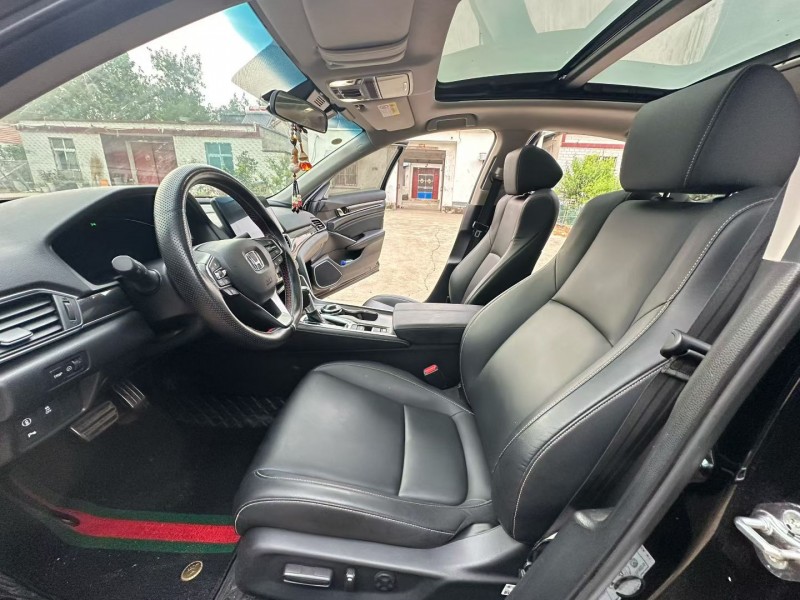 徐州23年本田雅阁4