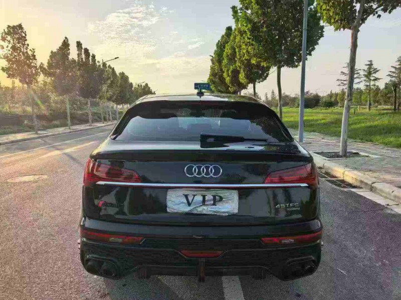 许昌21年奥迪Q58