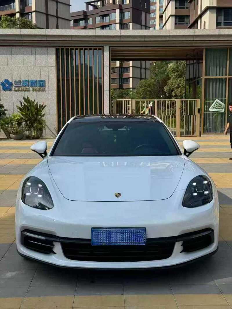 石家庄18年保时捷帕拉梅拉1