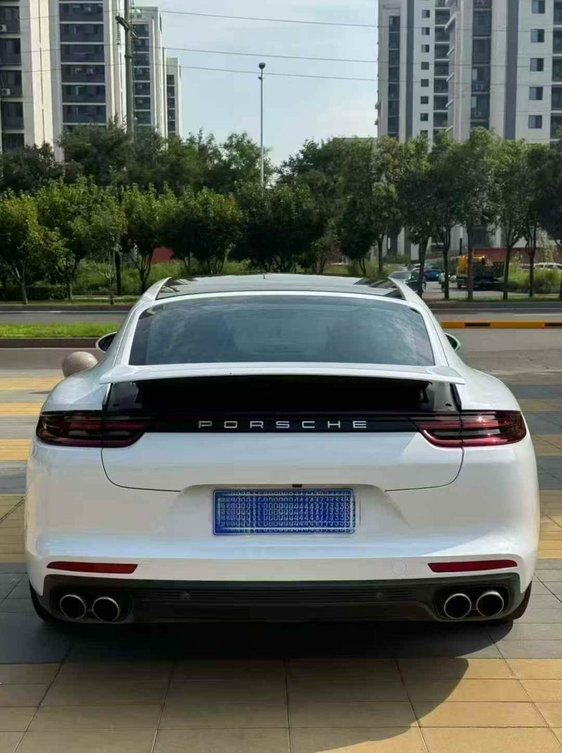 石家庄18年保时捷帕拉梅拉9