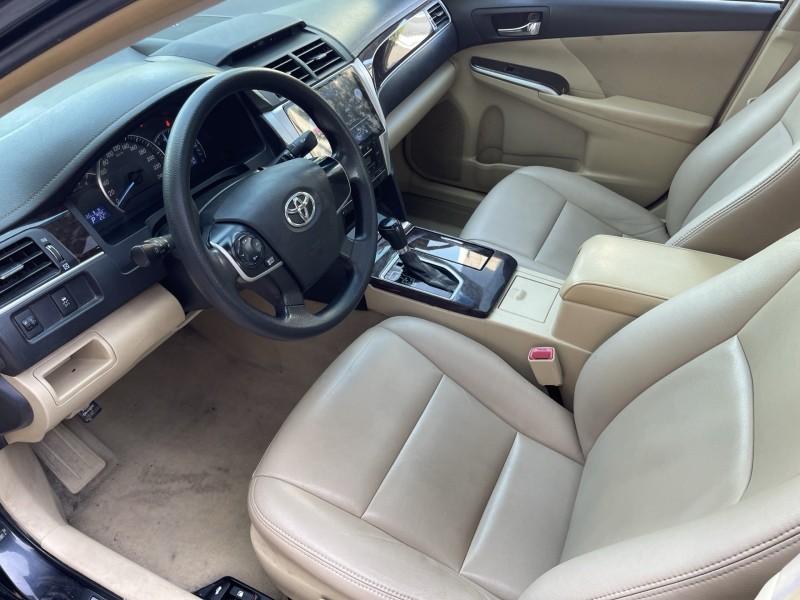 济宁17年丰田凯美瑞4