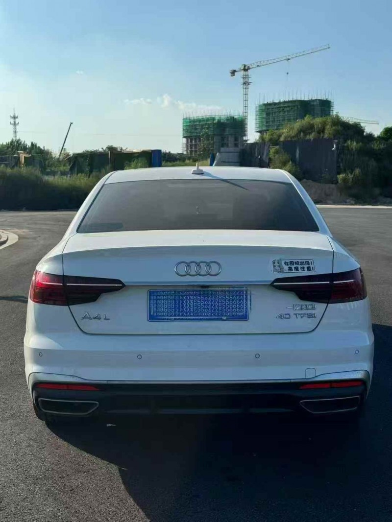 秦皇岛22年奥迪A4L9