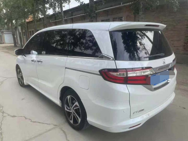 保定16年本田奥德赛8