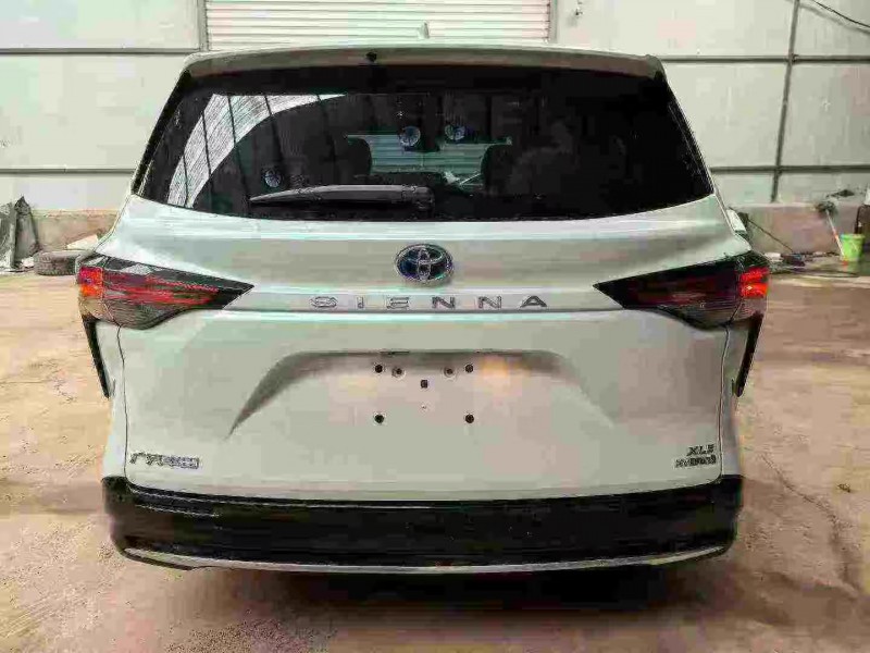 石家庄23年丰田塞纳9