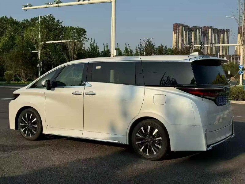 秦皇岛25年丰田威尔法7