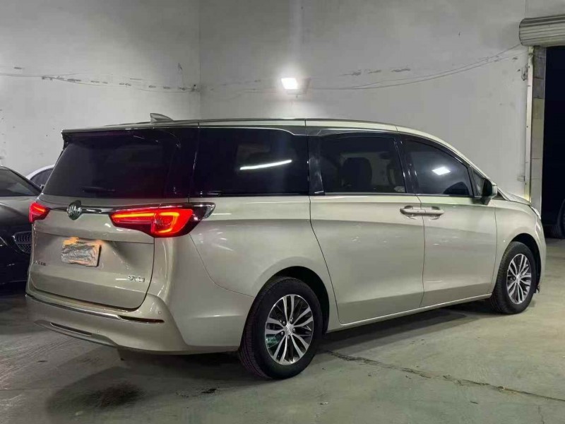 保定22年别克GL88