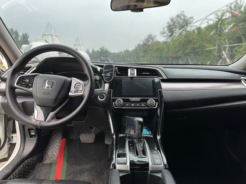 济宁17年本田奥德赛6