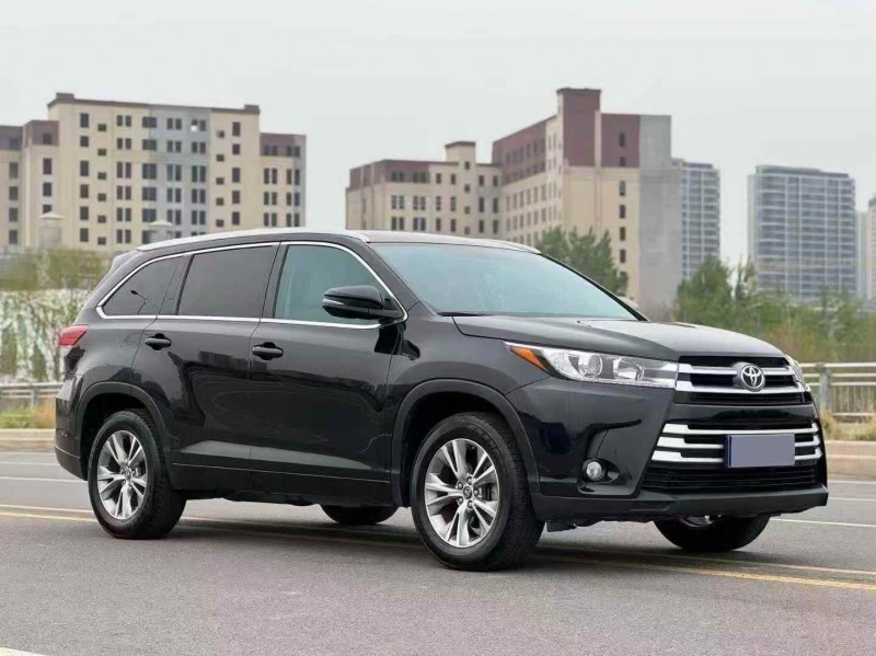 广州19年丰田汉兰达2