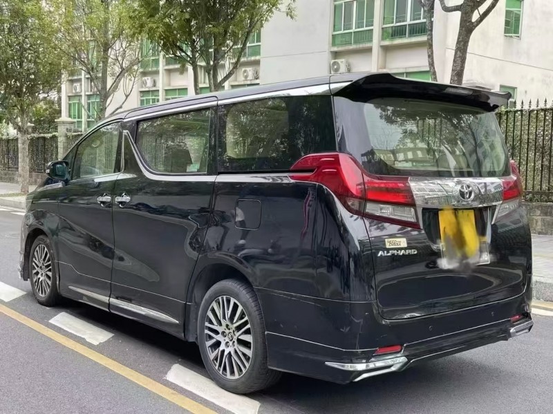 深圳16年丰田埃尔法7