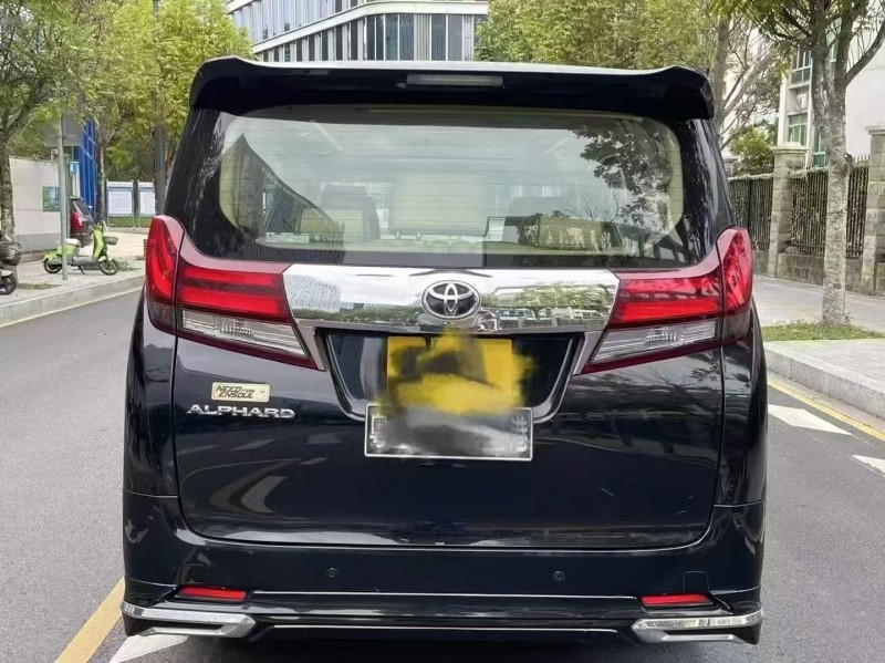 深圳16年丰田埃尔法9