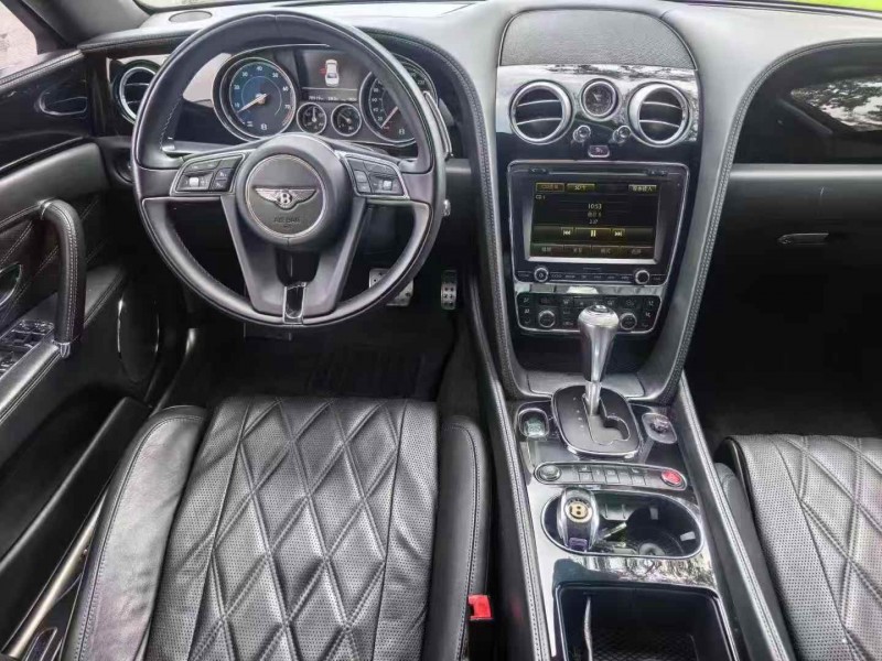 南通16年宾利飞驰6