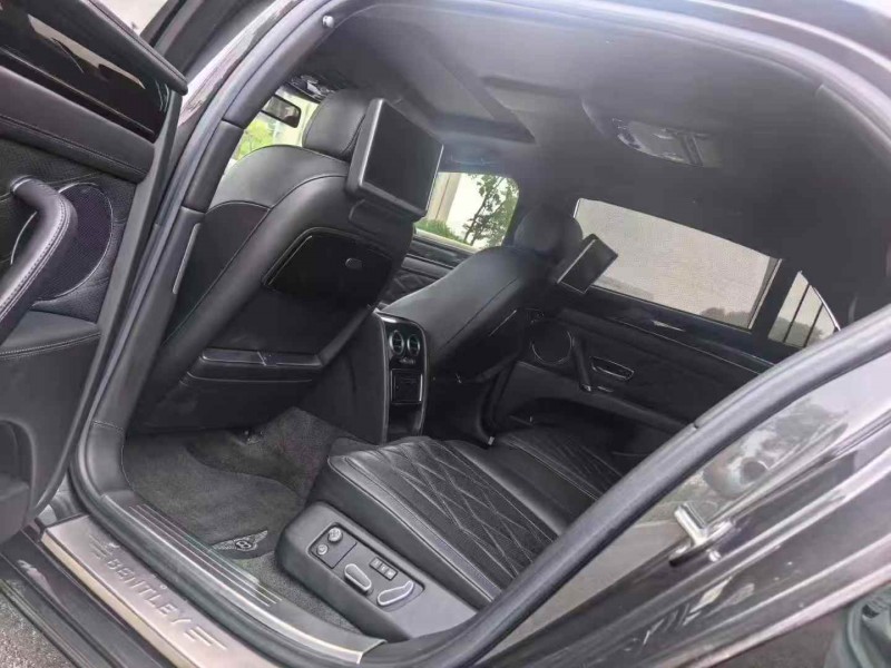 南通16年宾利飞驰7