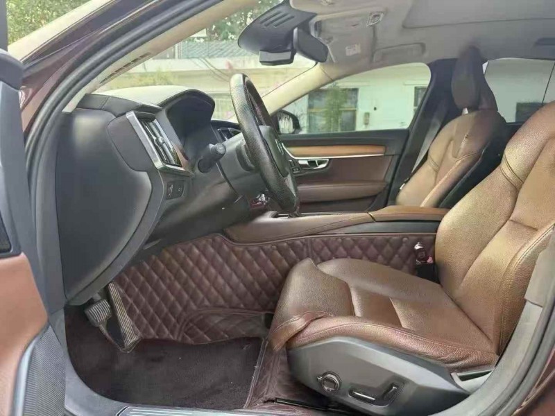 郑州20年沃尔沃S909