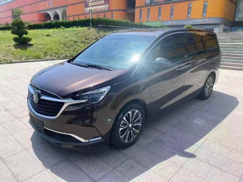 菏泽21年别克GL82