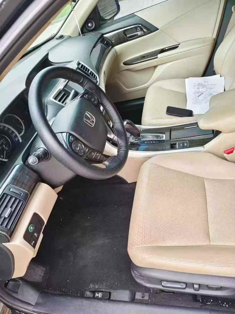 菏泽15年本田雅阁5