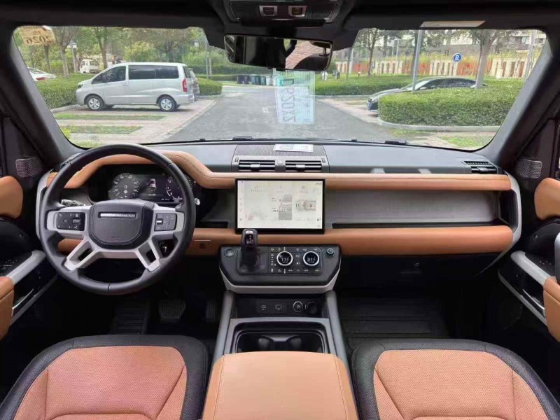 徐州24年路虎卫士4