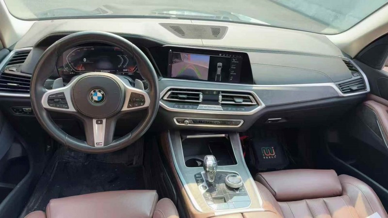 南京19年宝马X54