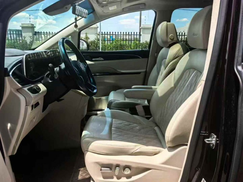 淮安20年别克艾维亚4