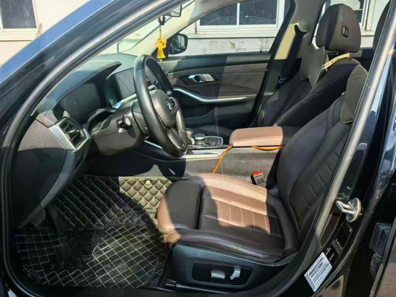 淮安21年宝马3系5