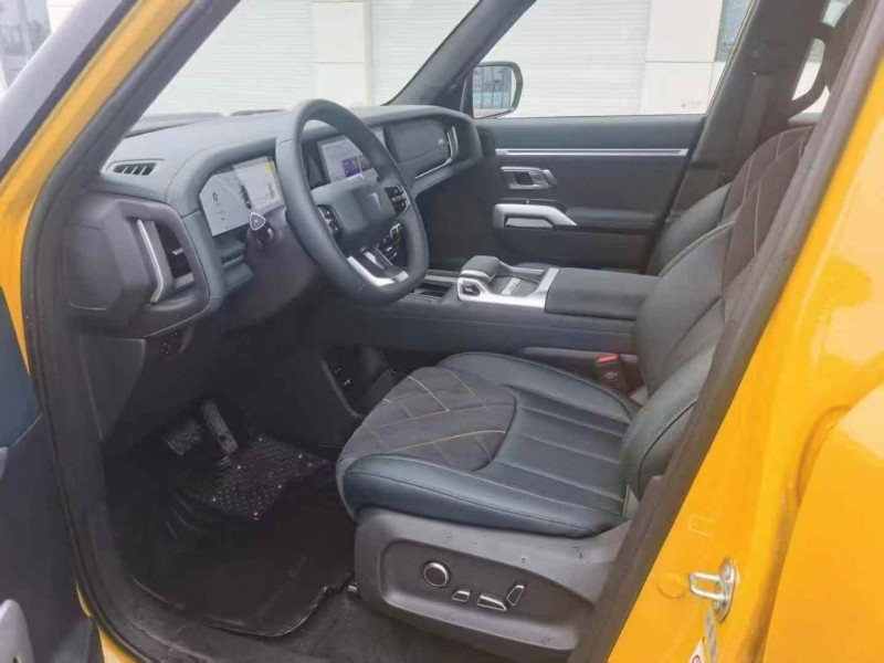 南京25年长安汽车深蓝4