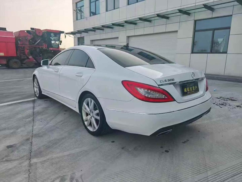 苏州14年奔驰CLS7