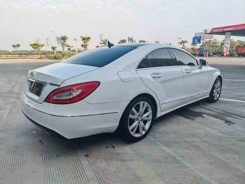 苏州14年奔驰CLS9