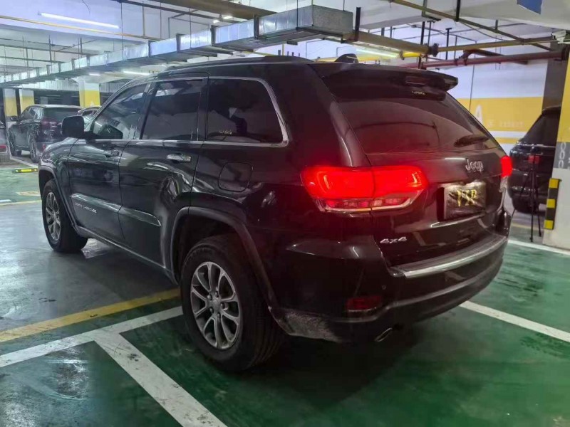 十堰16年Jeep大切诺基8