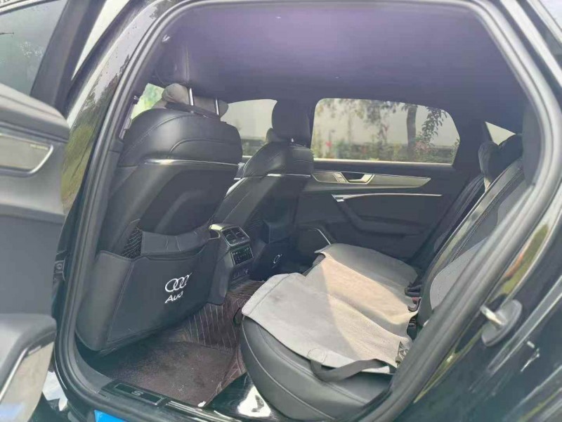 黄石24年奥迪A6L4