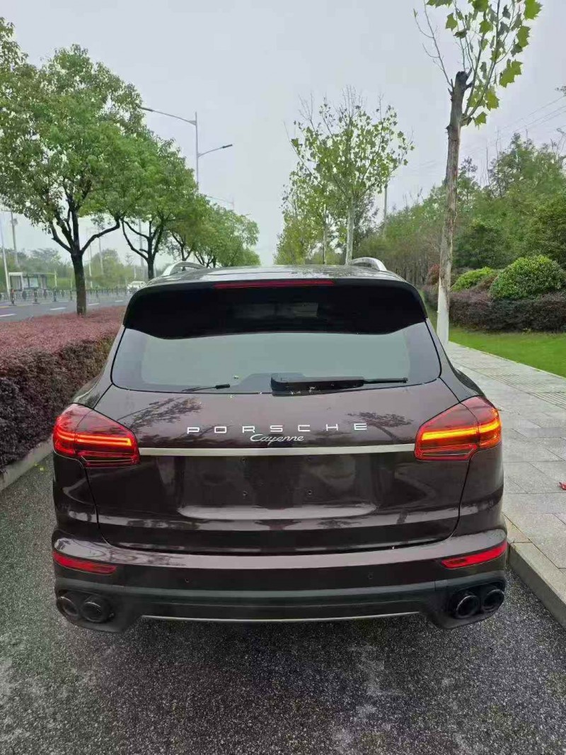 常州18年保时捷卡宴9