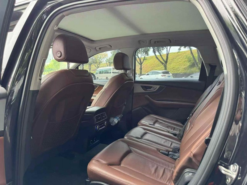 重庆18年奥迪Q76