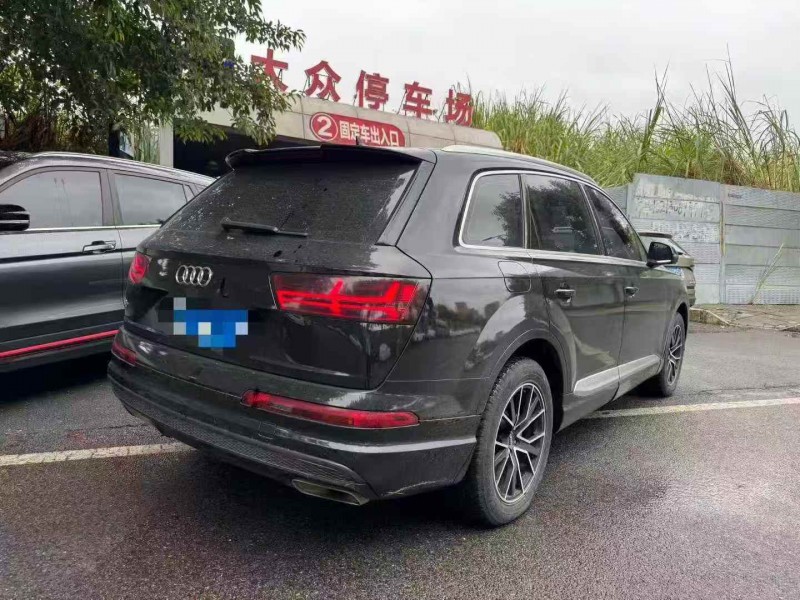 重庆18年奥迪Q78