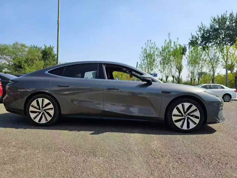 淄博25年吉利银河2