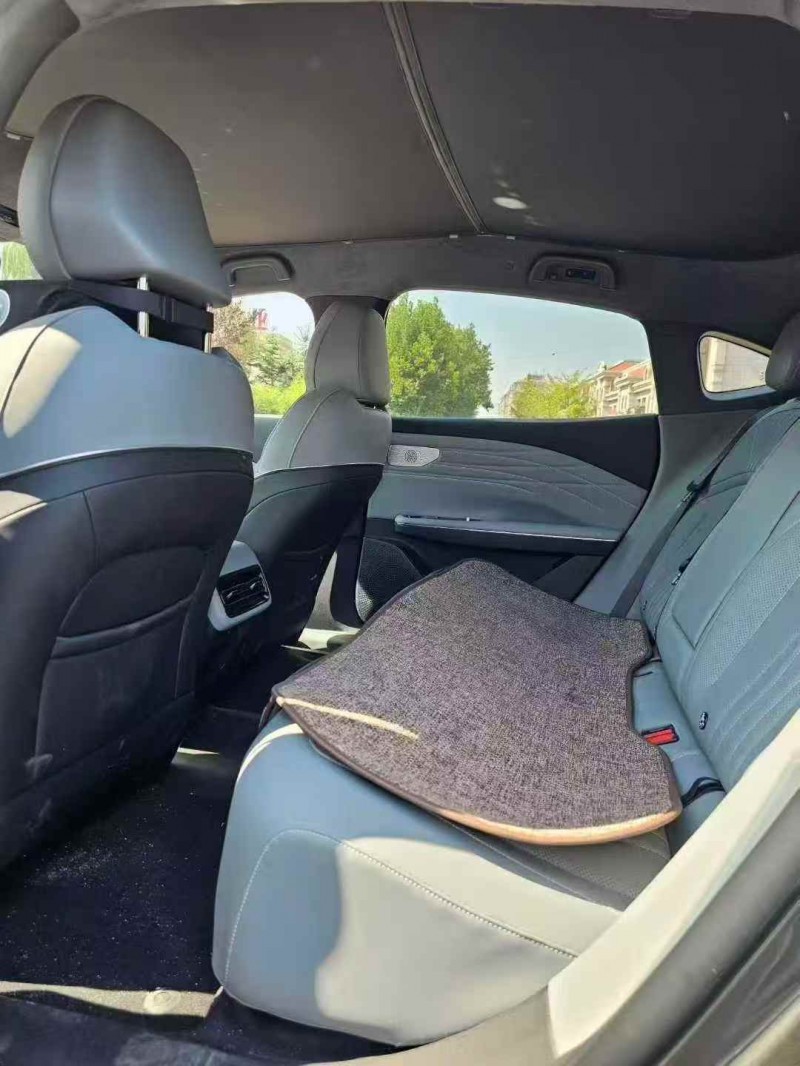 淄博25年吉利银河5