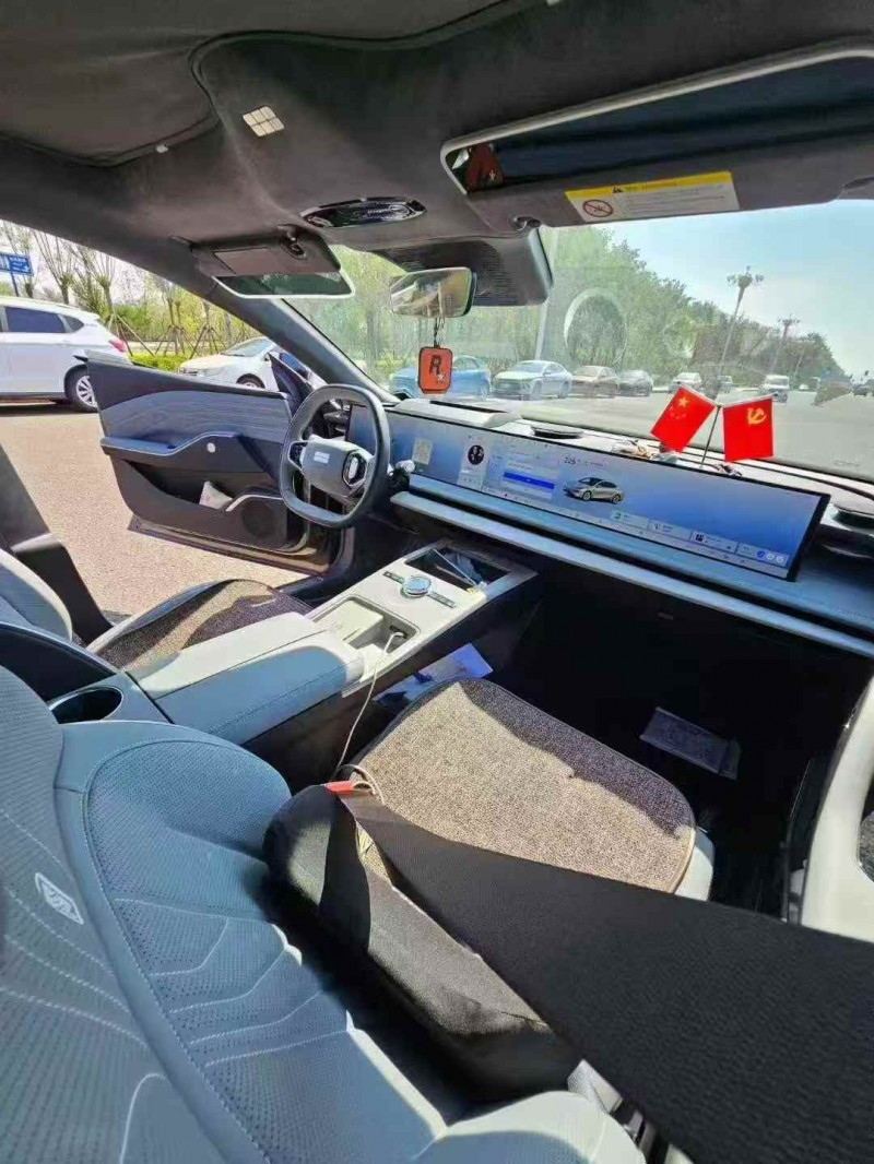 淄博25年吉利银河6