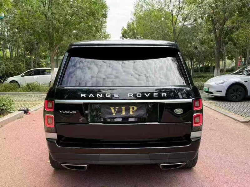 威海16年路虎揽胜行政9