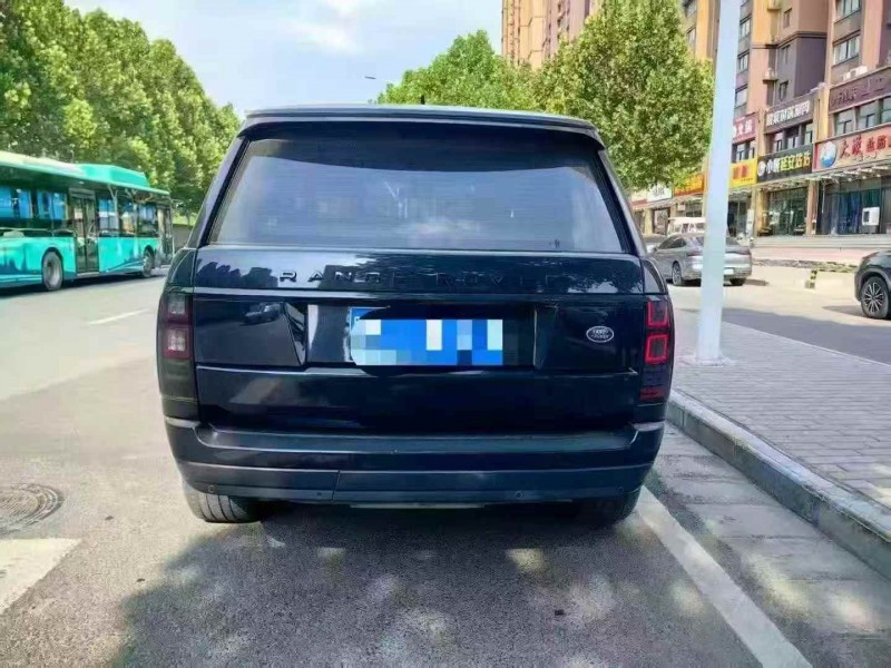 黄石17年路虎揽胜行政7