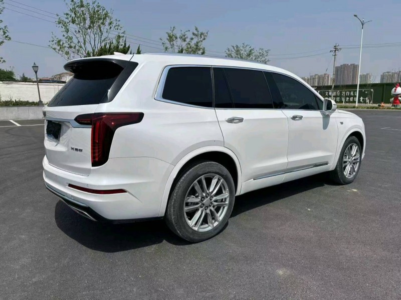 济宁22年凯迪拉克XT67