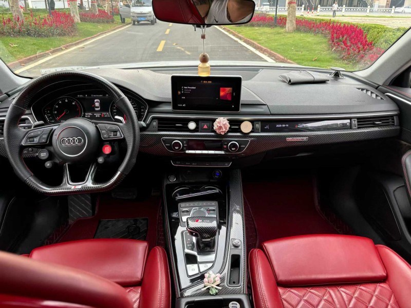 淄博18年奥迪A4L4